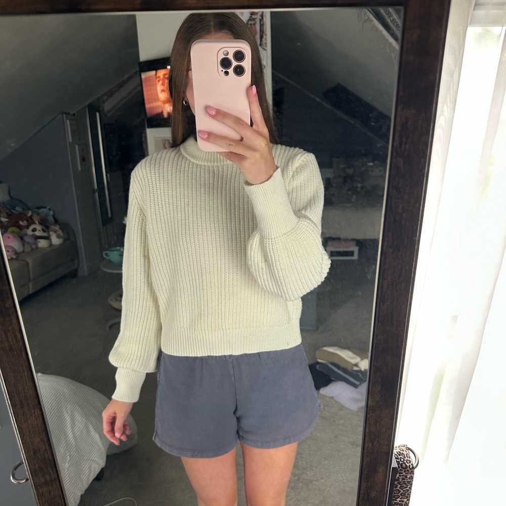 Levi’s sweater